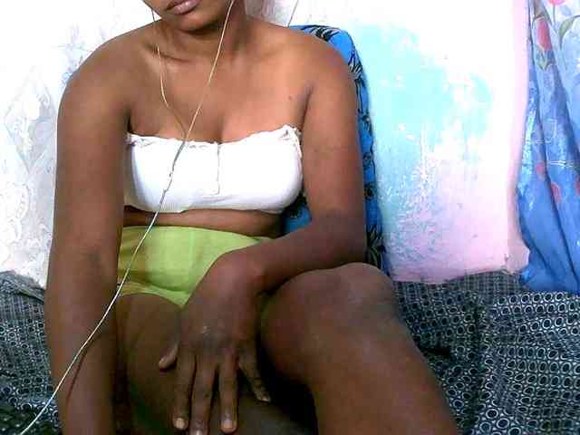 Sexyvaliha webcam