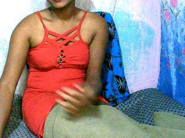 Sexyvaliha webcam