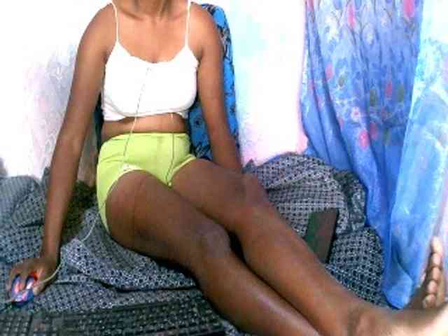 Sexyvaliha webcam