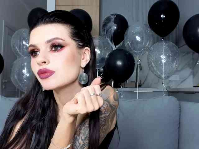Amyleeplayss webcam