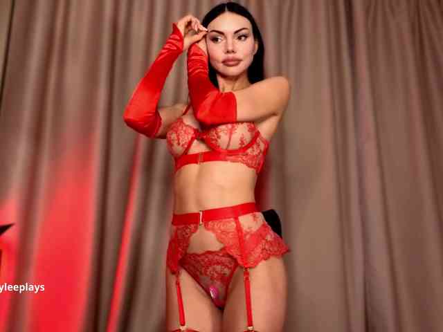 Amyleeplayss webcam