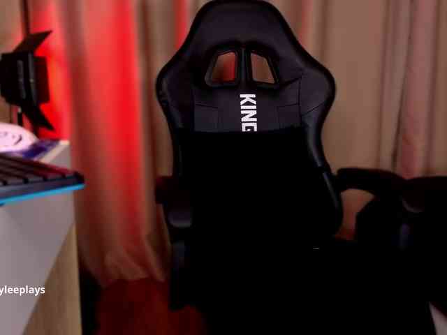 Amyleeplayss webcam