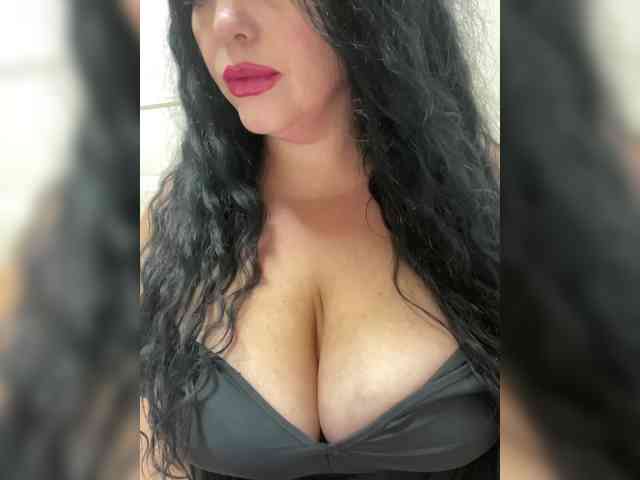 Tvoyaboginya webcam