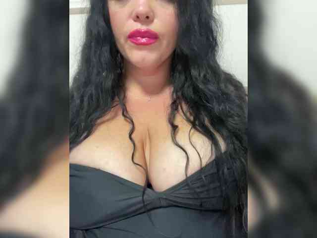Tvoyaboginya webcam