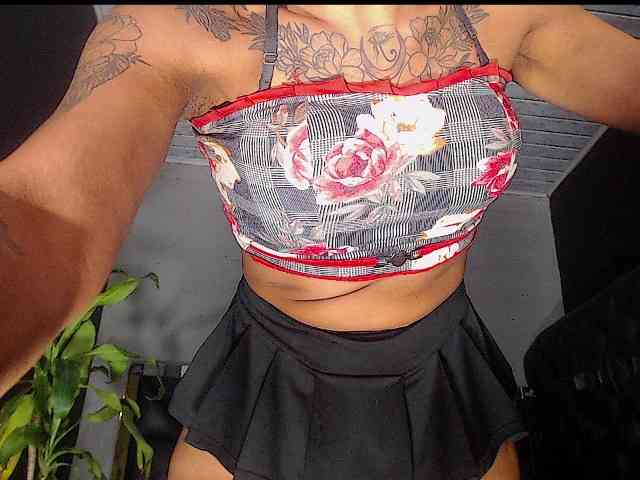 kitie-naughty-hot