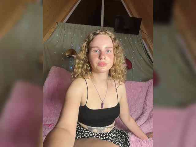 DIRTY_BITCH webcam