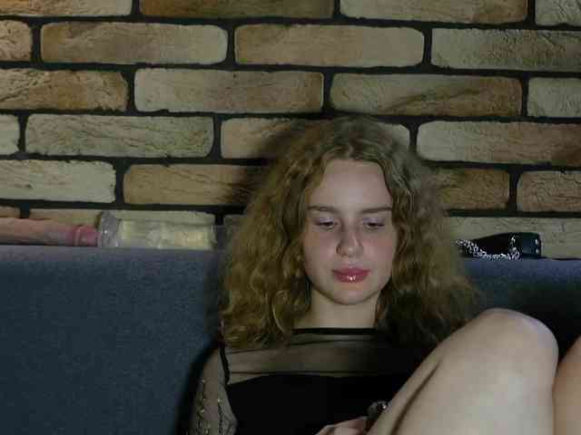 DIRTY_BITCH webcam