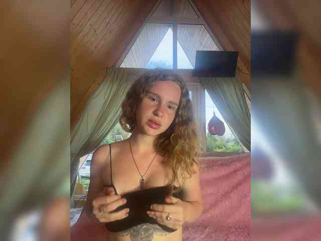 DIRTY_BITCH webcam