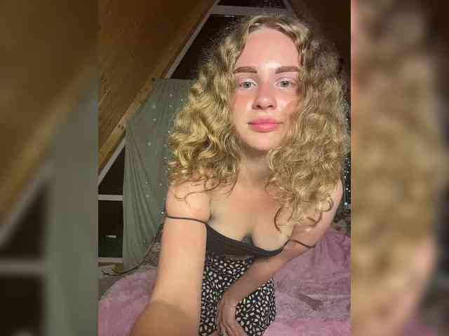 DIRTY_BITCH webcam