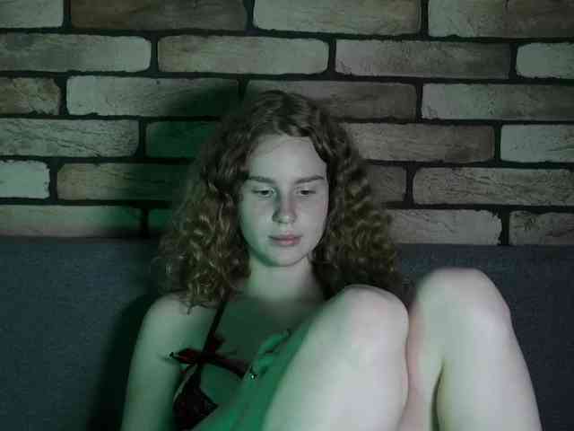 DIRTY_BITCH webcam