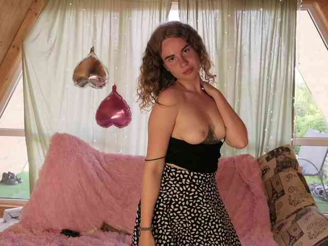 DIRTY_BITCH webcam