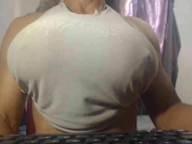 Natymuscle Live Webcam on BongaCams