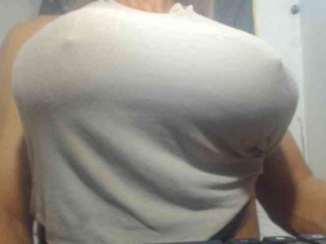 Natymuscle Live Webcam on BongaCams