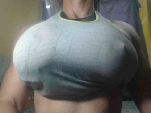 Natymuscle Live Webcam on BongaCams