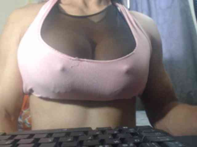 Natymuscle Live Webcam on BongaCams