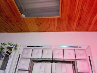 emiliclark Porn Show