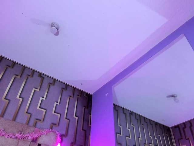 emiliclark's BongaCams show and profile