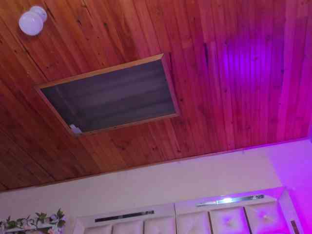 emiliclark webcam