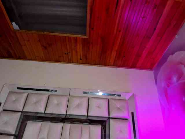 emiliclark webcam