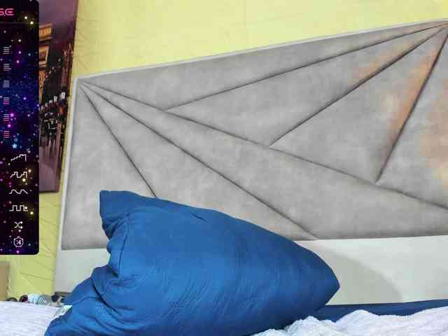 emiliclark webcam