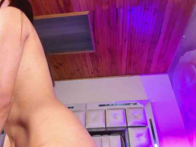 emiliclark webcam
