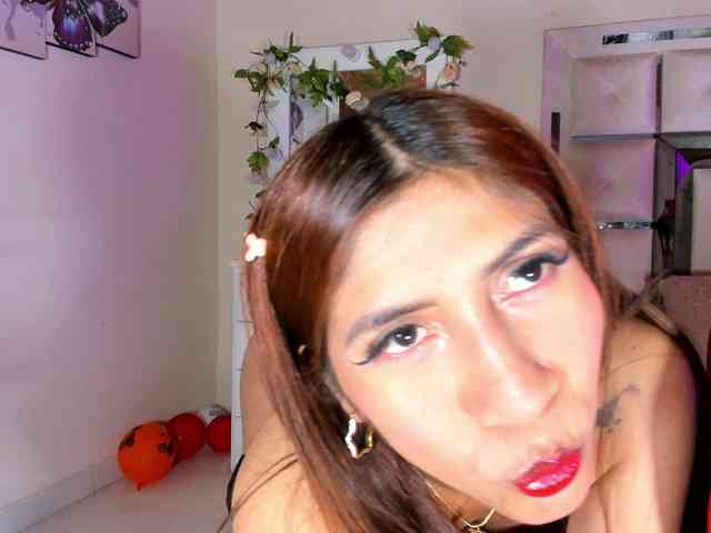 emiliclark emiliclark