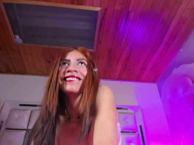 emiliclark webcam