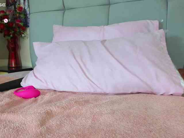 emiliclark webcam