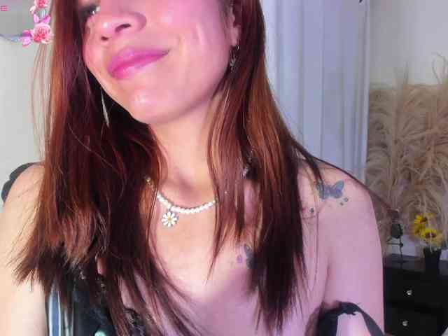 emiliclark webcam