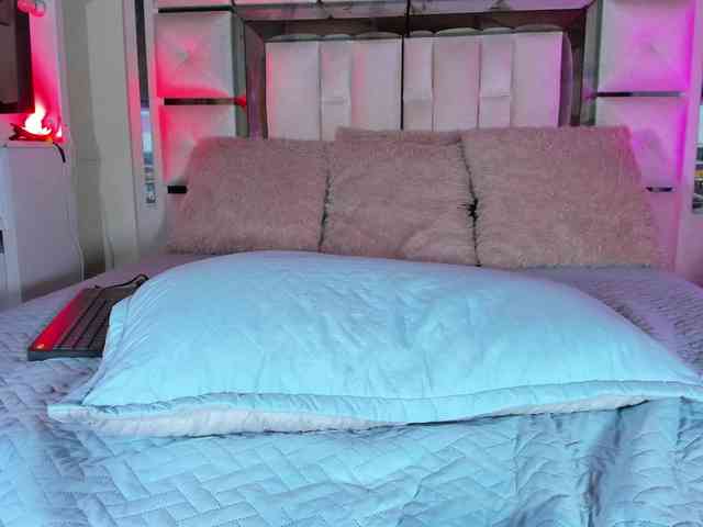 emiliclark emiliclark