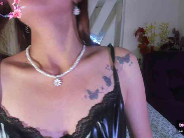 emiliclark webcam