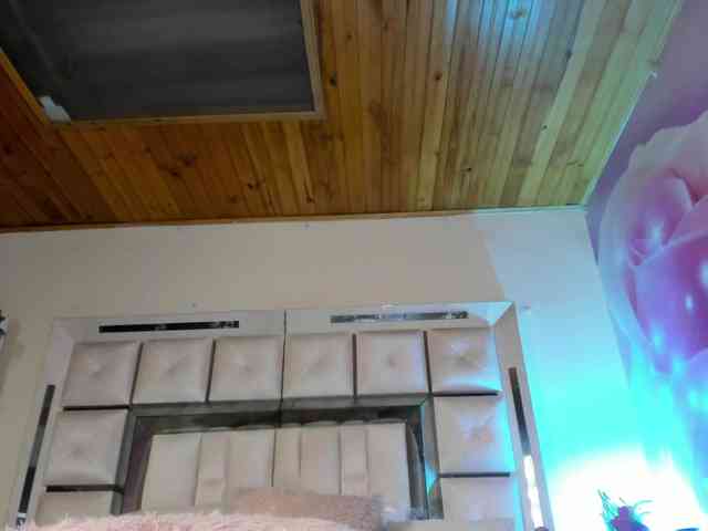 emiliclark webcam
