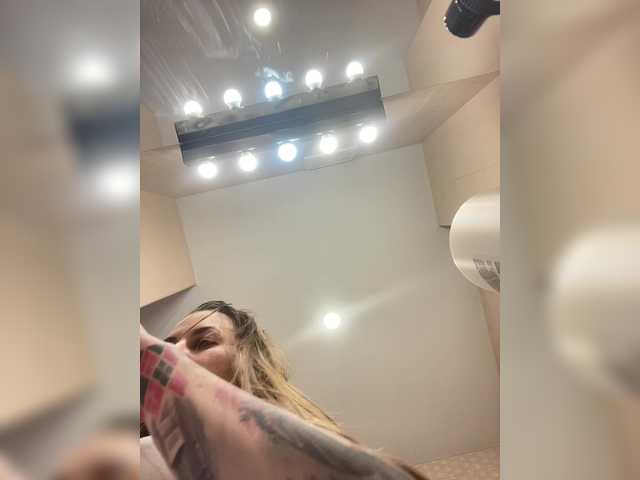 SonyaXForster's BongaCams show and profile