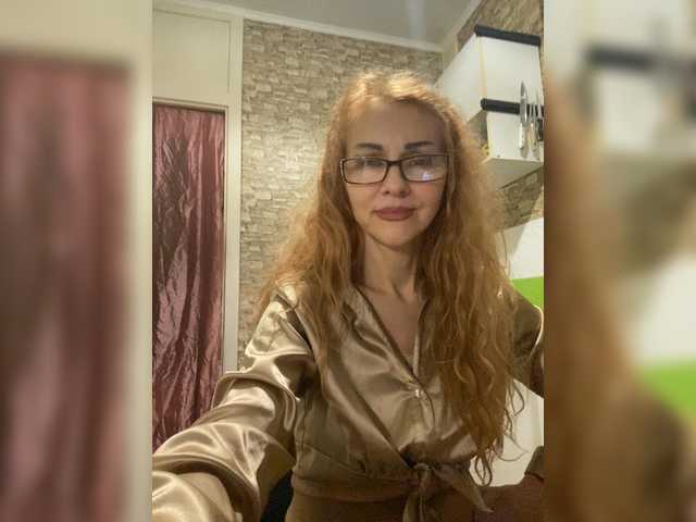 Ritia's BongaCams show and profile