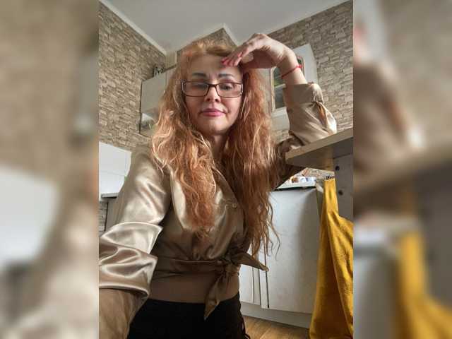 Ritia's BongaCams show and profile