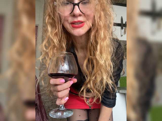 Ritia's BongaCams show and profile