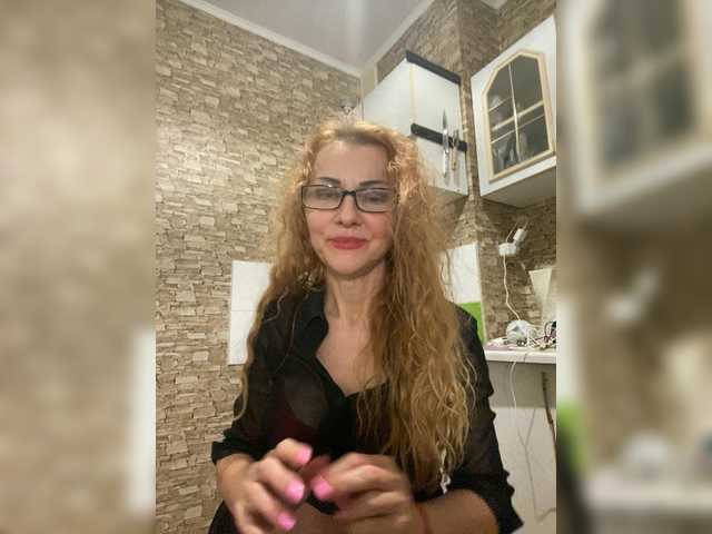 Ritia's BongaCams show and profile