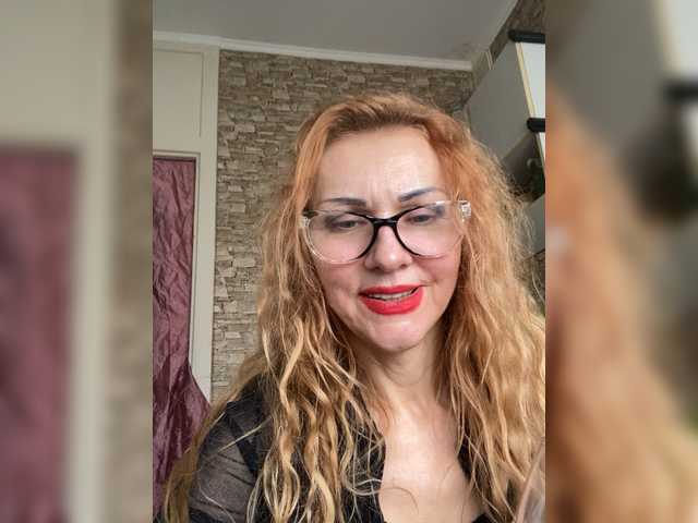 Ritia's BongaCams show and profile