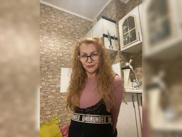 Ritia's BongaCams show and profile