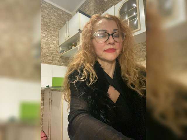 Ritia's BongaCams show and profile