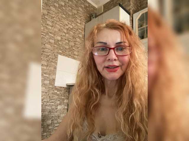 Ritia's BongaCams show and profile