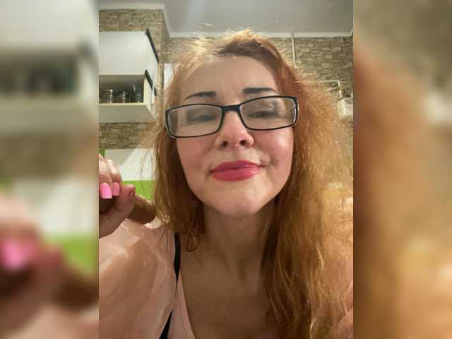 Ritia's BongaCams show and profile