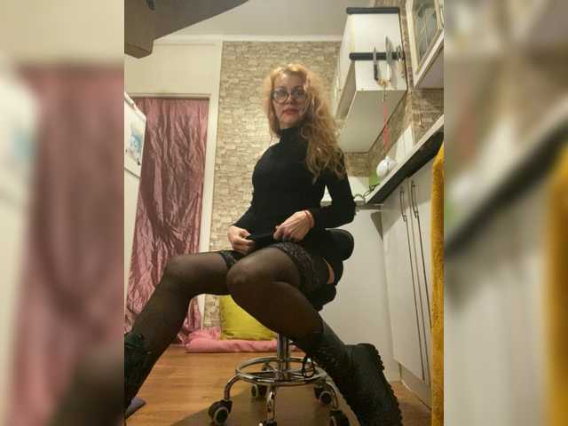 Ritia's BongaCams show and profile