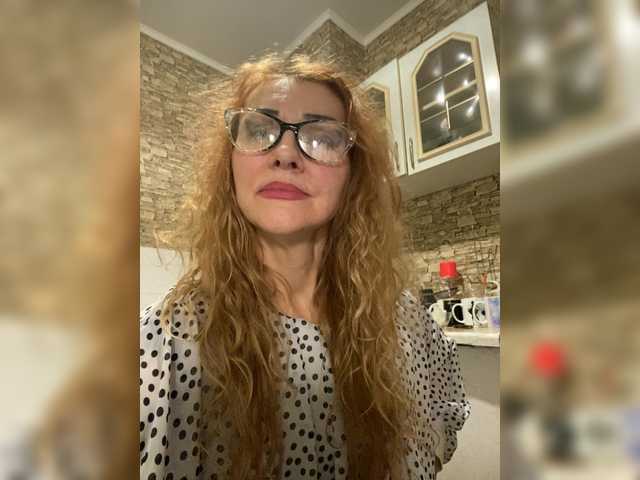 Ritia's BongaCams show and profile