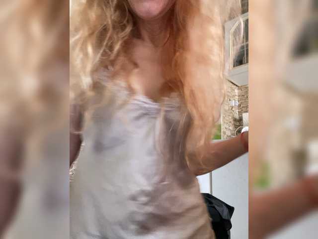 Ritia's BongaCams show and profile