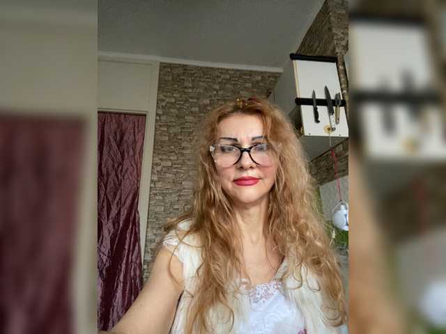 Ritia's BongaCams show and profile