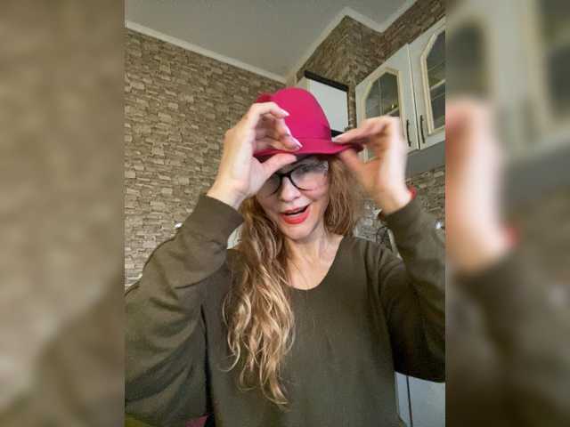 Ritia's BongaCams show and profile