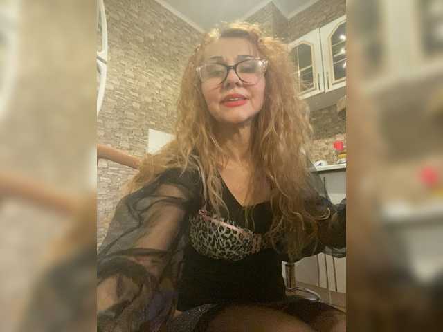 Ritia's BongaCams show and profile