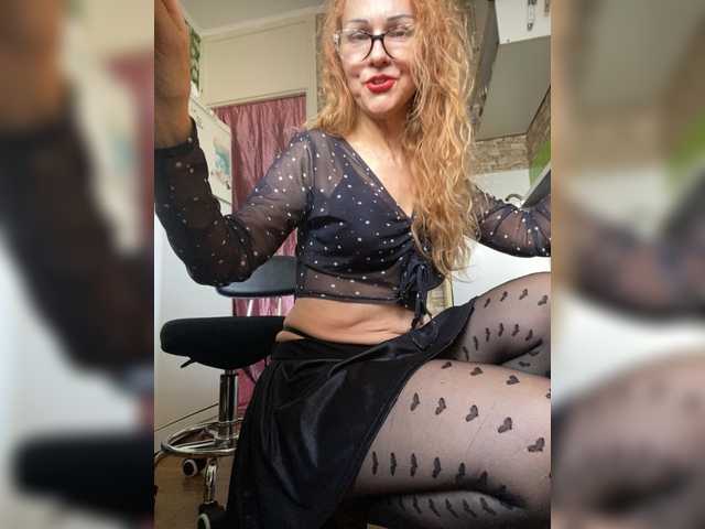 Ritia's BongaCams show and profile