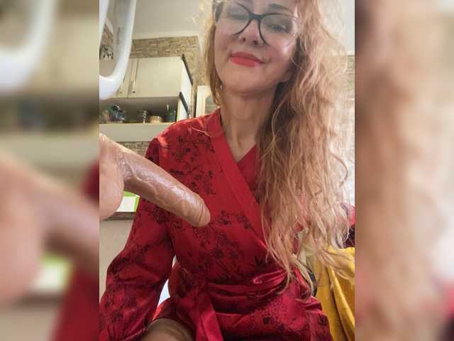 Ritia's BongaCams show and profile